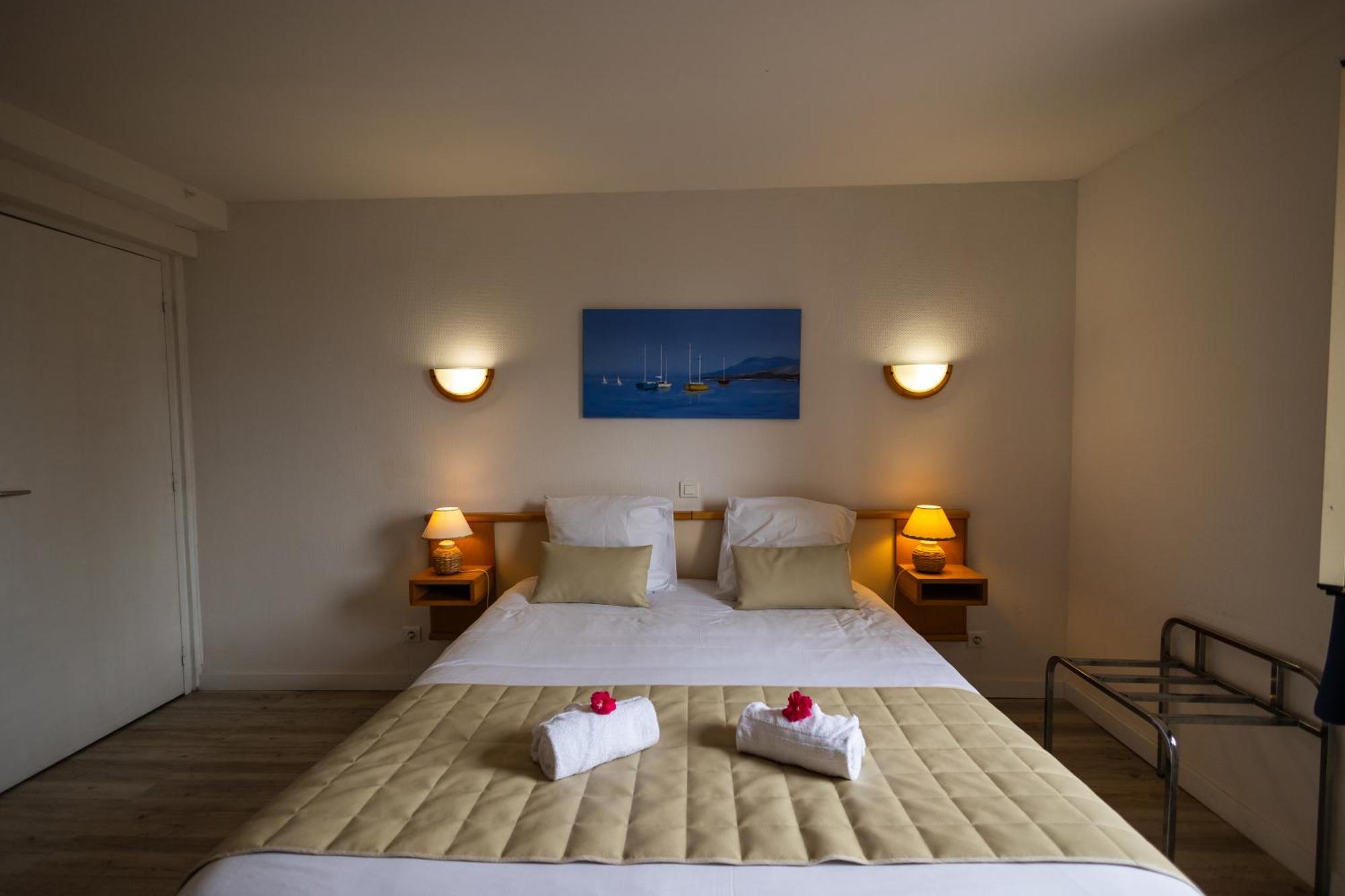 Logis Des Cretes De Pignols Hotel Moissac Exterior photo